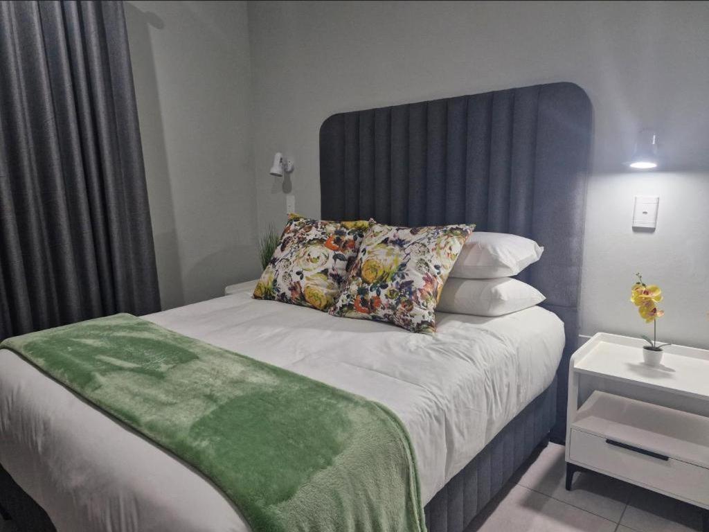 Blooming Rose Bed And Breakfast Polokwane Esterno foto
